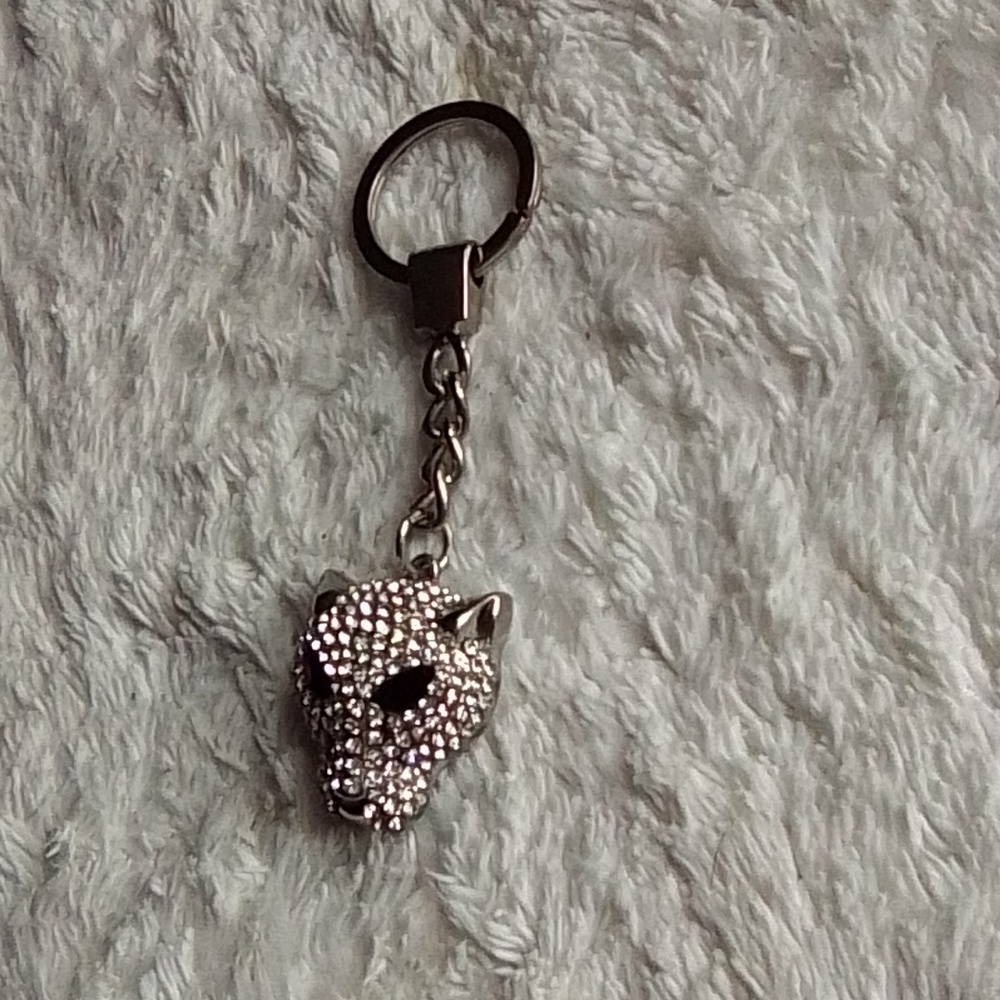 Essie  Crystal panther head keychain crystal GLAM